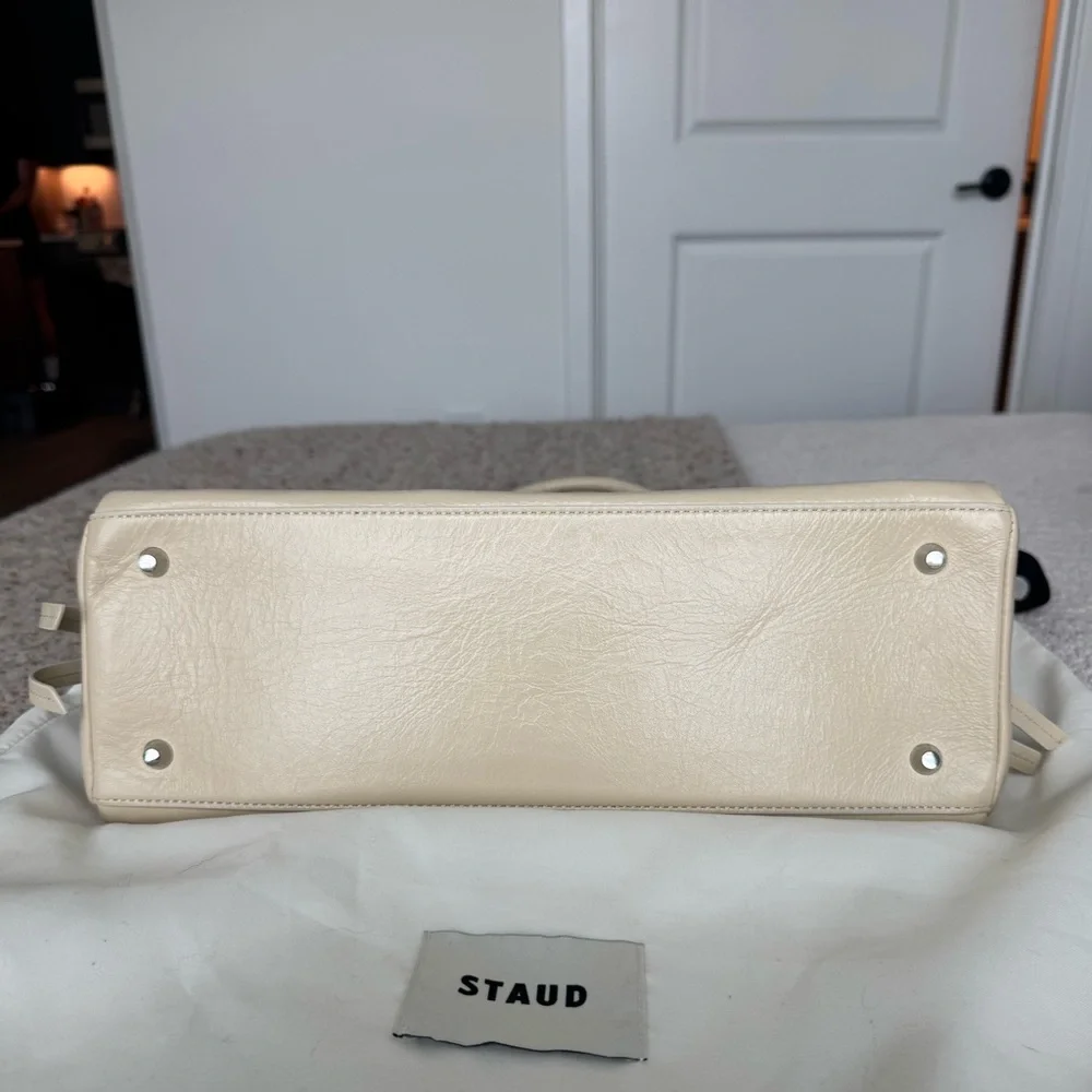 STAUD Cream Leather Shoulder Bag - Picture 5 of 11